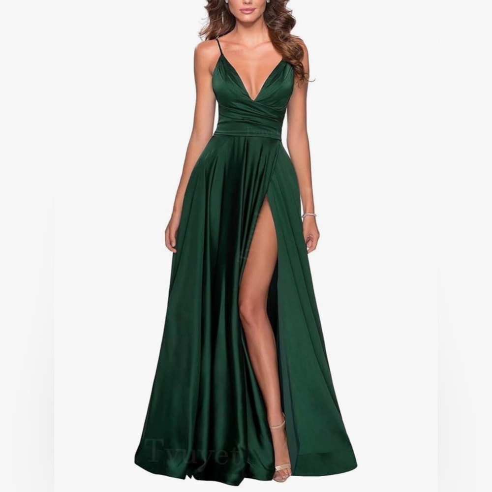 Elegant Green Evening Gown- worn once. So stunning!!